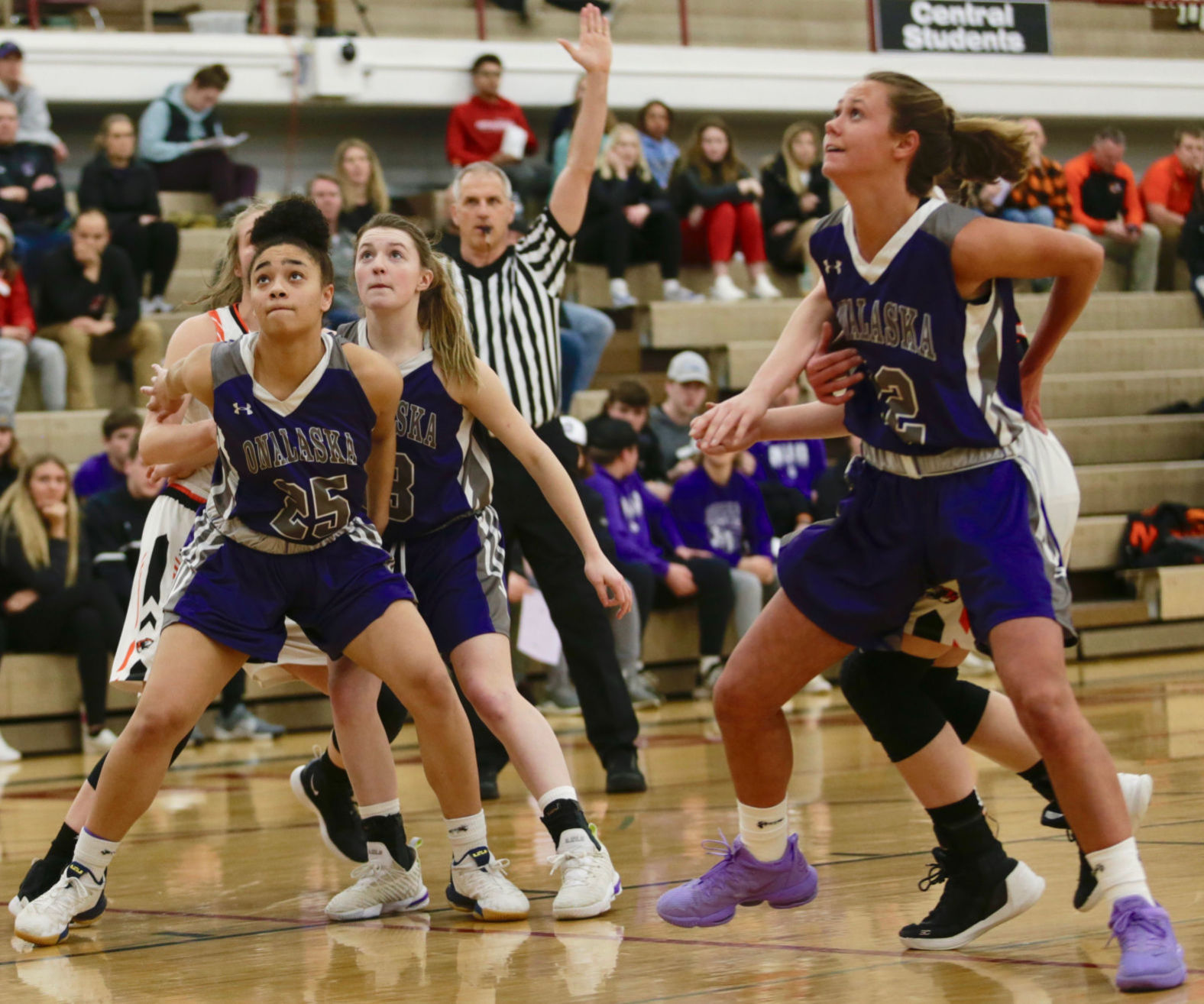 High school girls basketball - New Richmond vs Onalaska